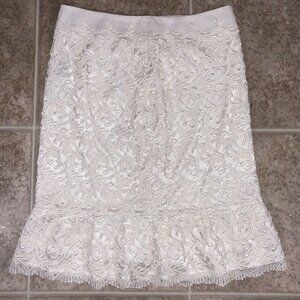 White House Black Market Women's 6 Pencil Skirt Ivory NWT Ecru Lace Ruffled Hem